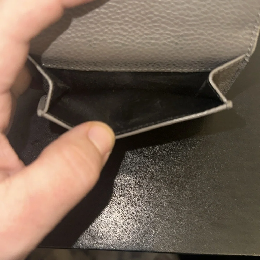 YSL Leather Trifold Wallet - Picture 5 of 9